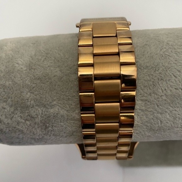 MICHAEL KORS Runway Rose Gold-Tone Watch MK3197 - Picture 3 of 4